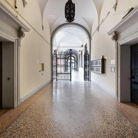 Appartement In The Shadow Of The Two Towers Bologna