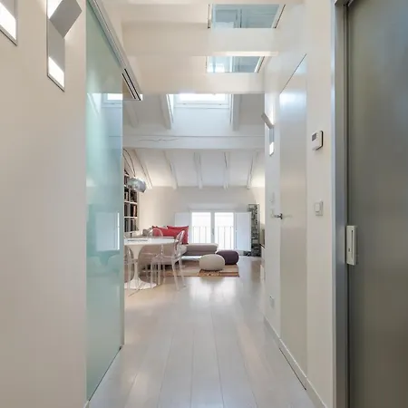 In The Shadow Of The Two Towers Μπολόνια